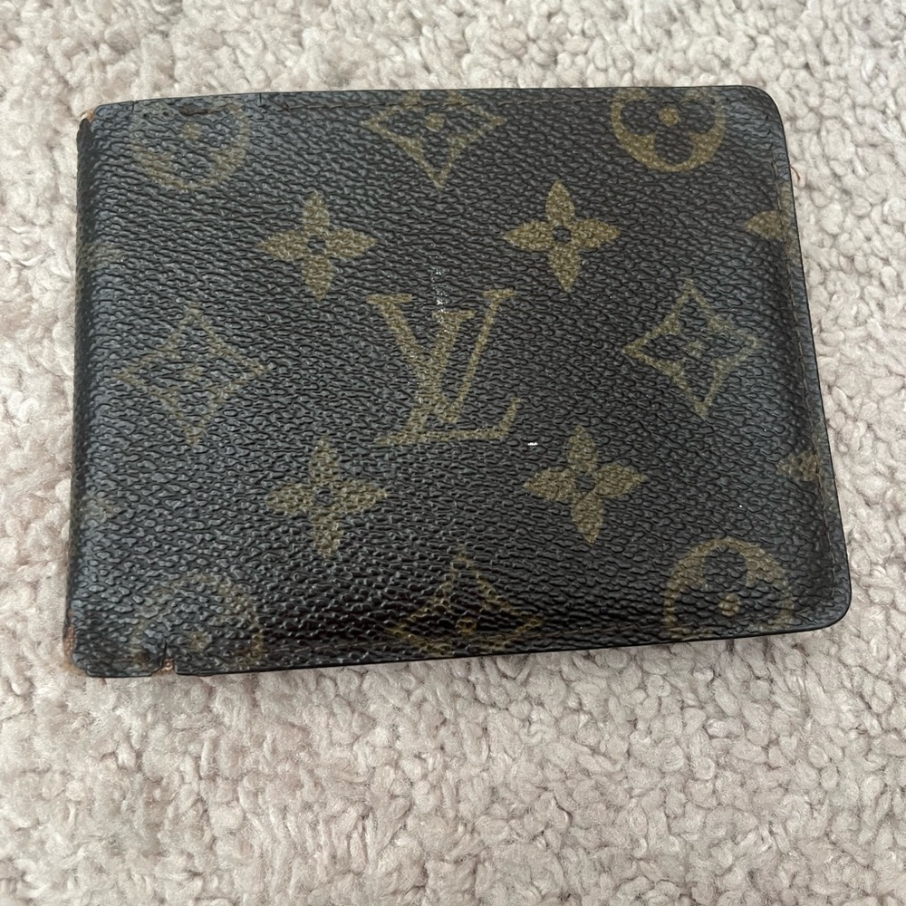 LV mono slim bifold wallet